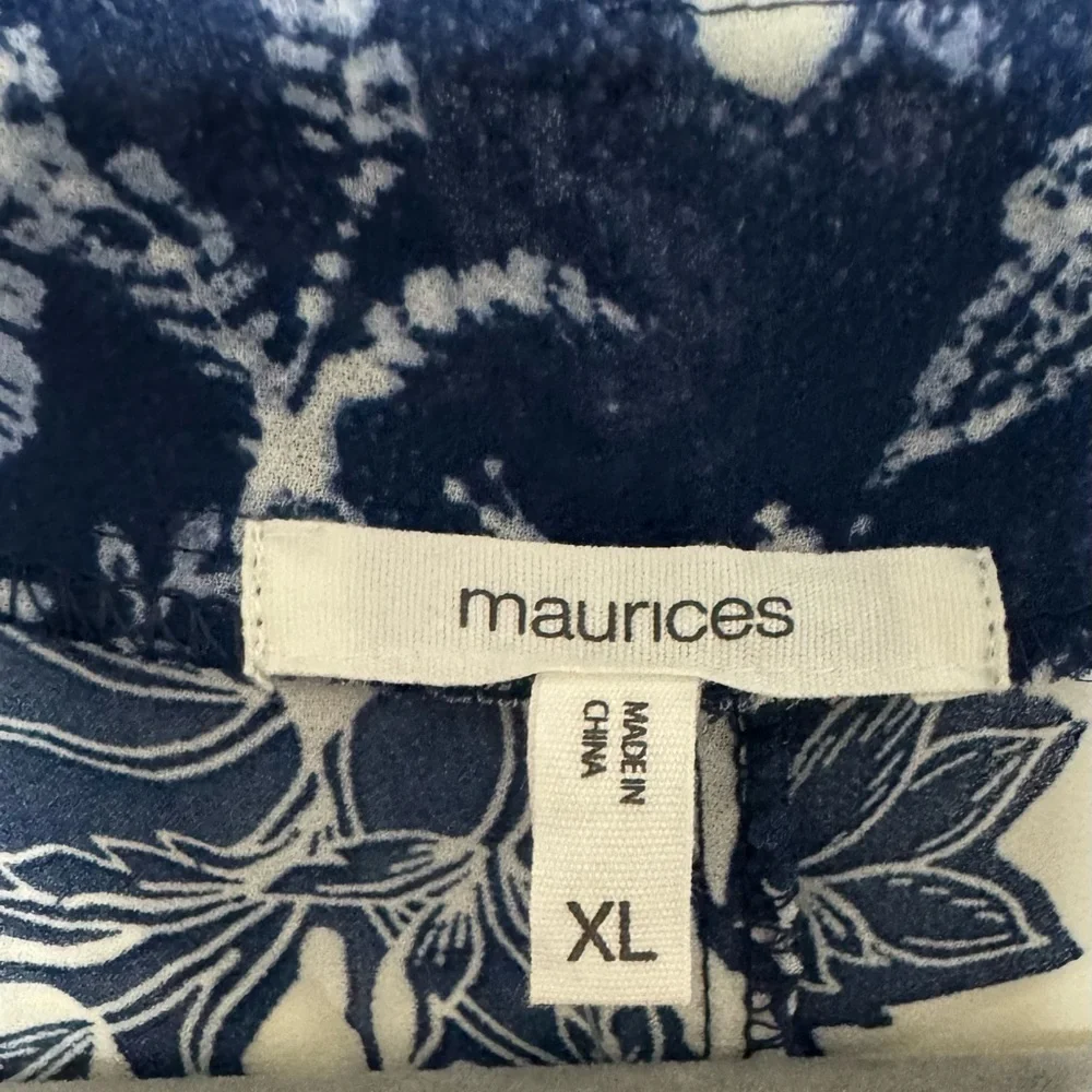 Maurices blue white